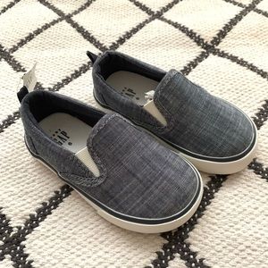 NWT baby gap slip on sneaker toddler  sz6
